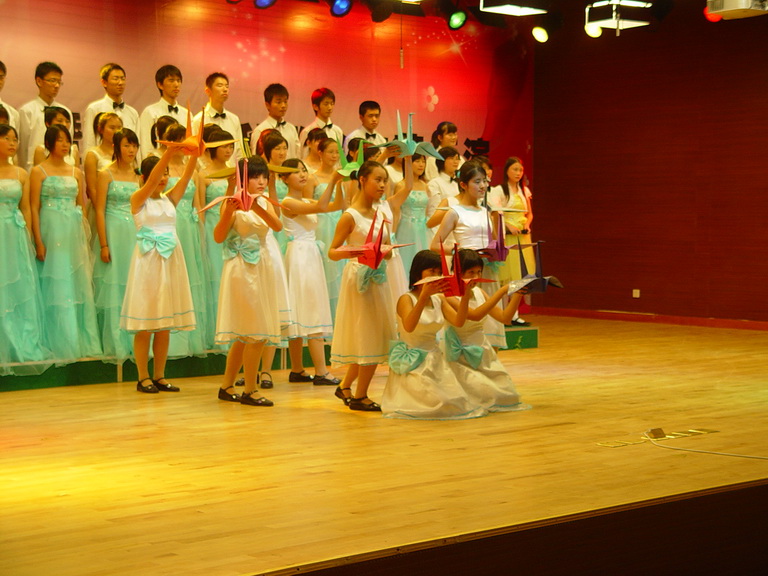 第十一届校园艺术节暨金秋歌会文艺汇演活动