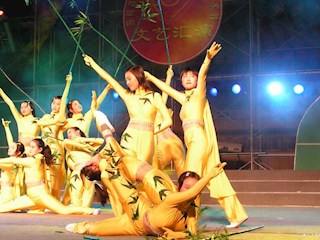 文艺汇演---《竹韵》