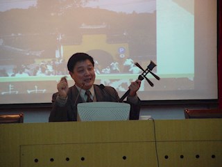 苏州评弹团团长来校讲学