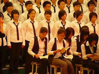 第十一届校园艺术节暨金秋歌会文艺汇演活动