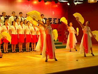 第十一届校园艺术节暨金秋歌会文艺汇演活动