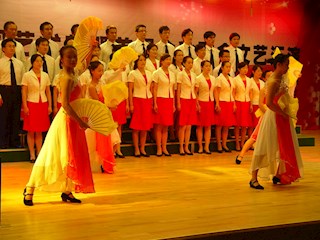 第十一届校园艺术节暨金秋歌会文艺汇演活动