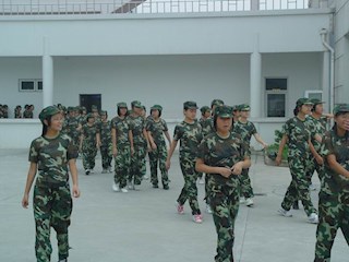 09高一新生军训