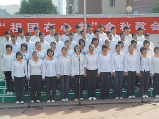 体艺节班级合唱比赛